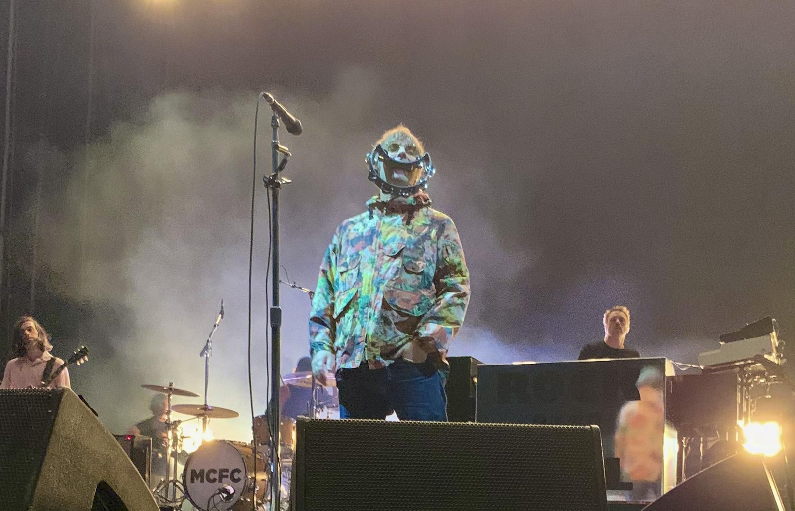 Un momento de la actuación de Lian Gallagher en el Cala Mijas.