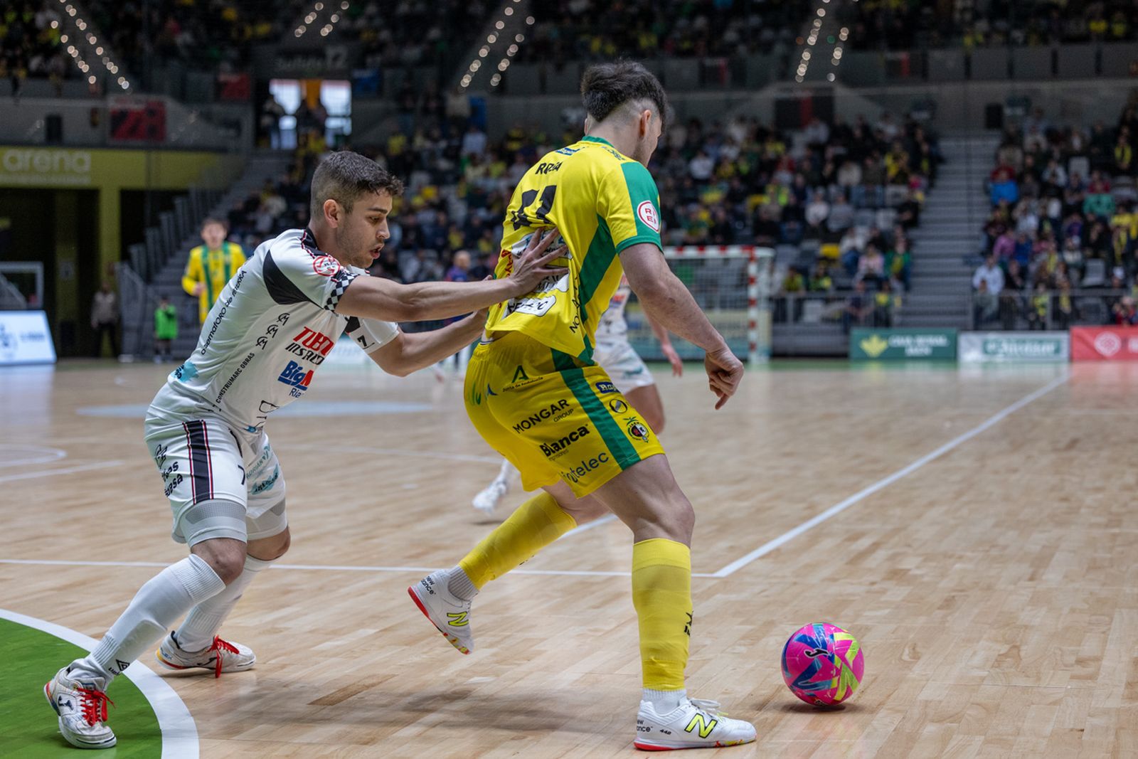 Las mejores imágenes de las tablas entre Jaén Paraíso Interior FS y Noia Portus Apostoli