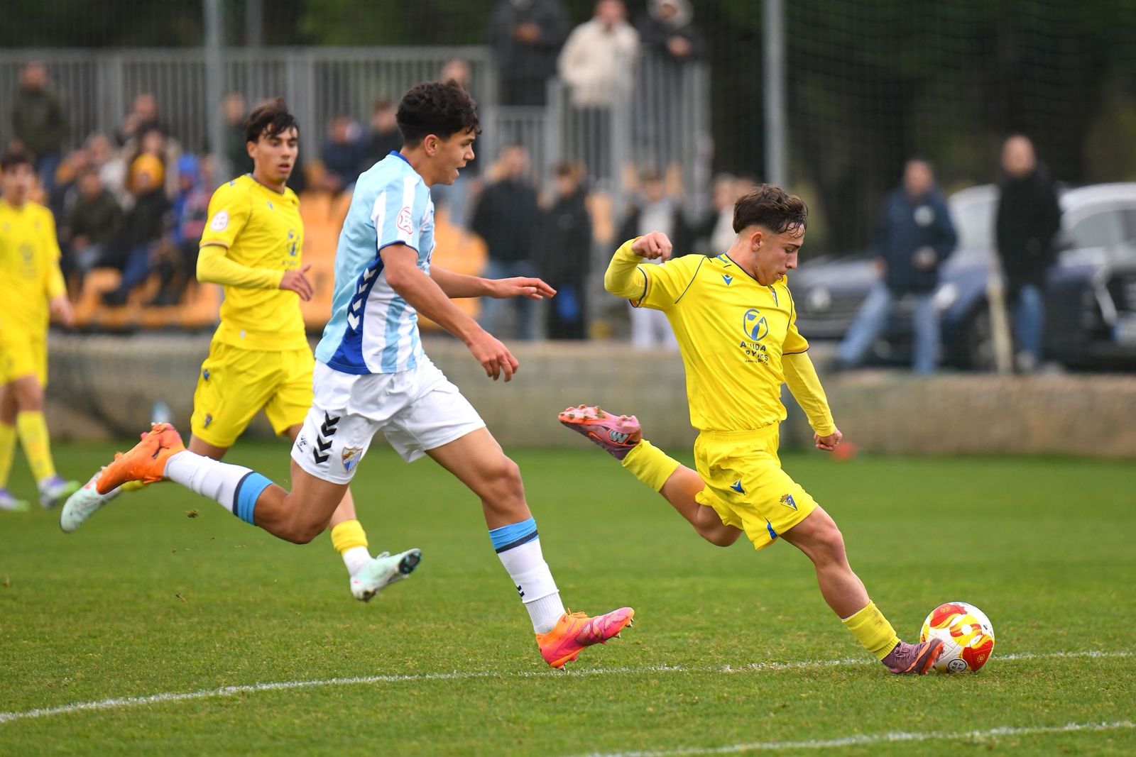 Imagen del Cádiz-Málaga, de juveniles, enla presente campaña.