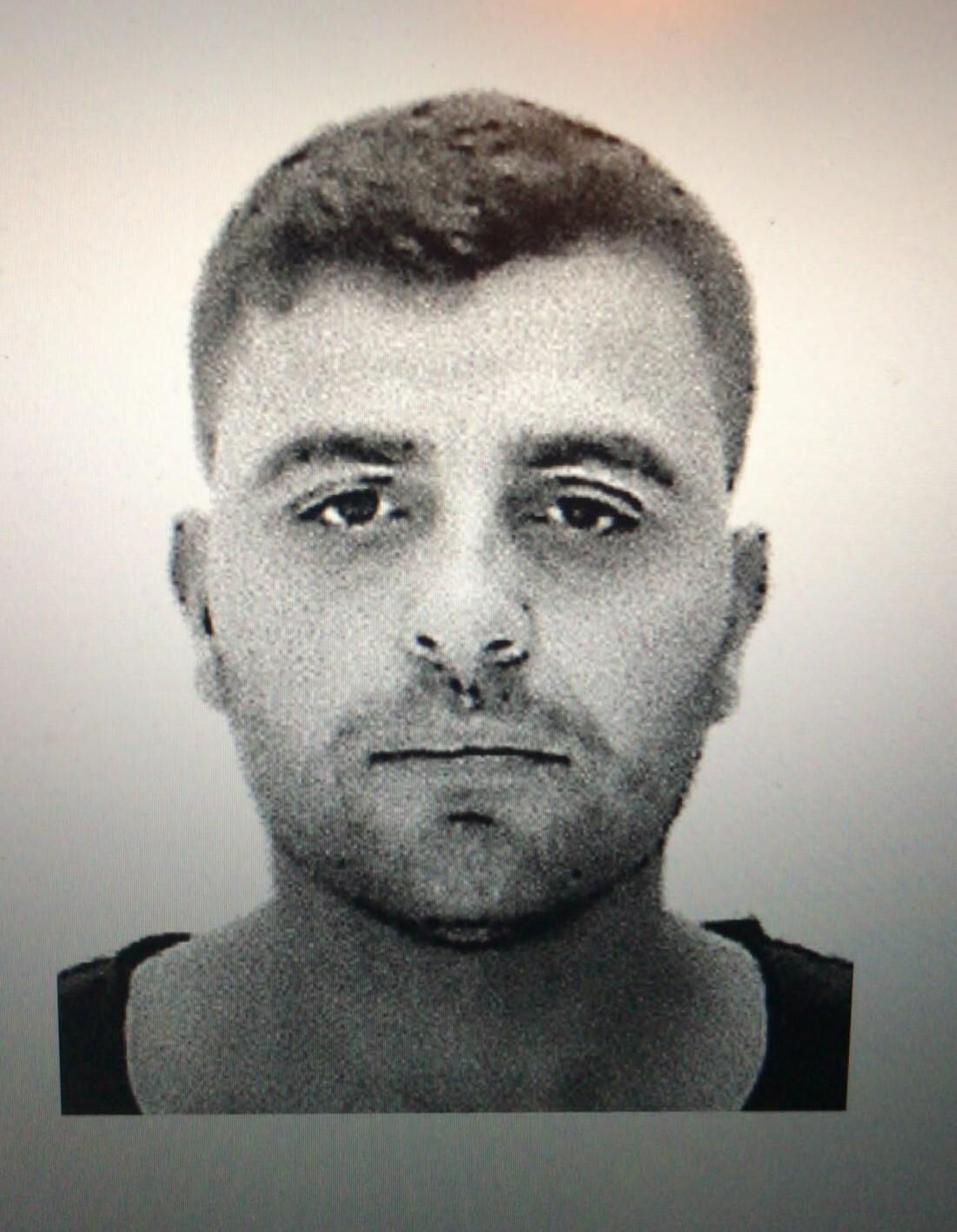 Imagen del hombre al que buscan