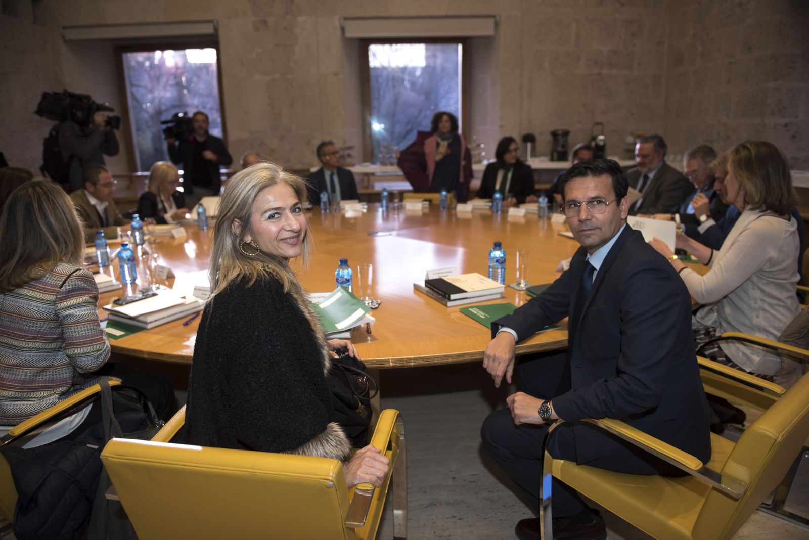 La reunión en el Patronato de la Alhambra, presidida por Patricia del Pozo