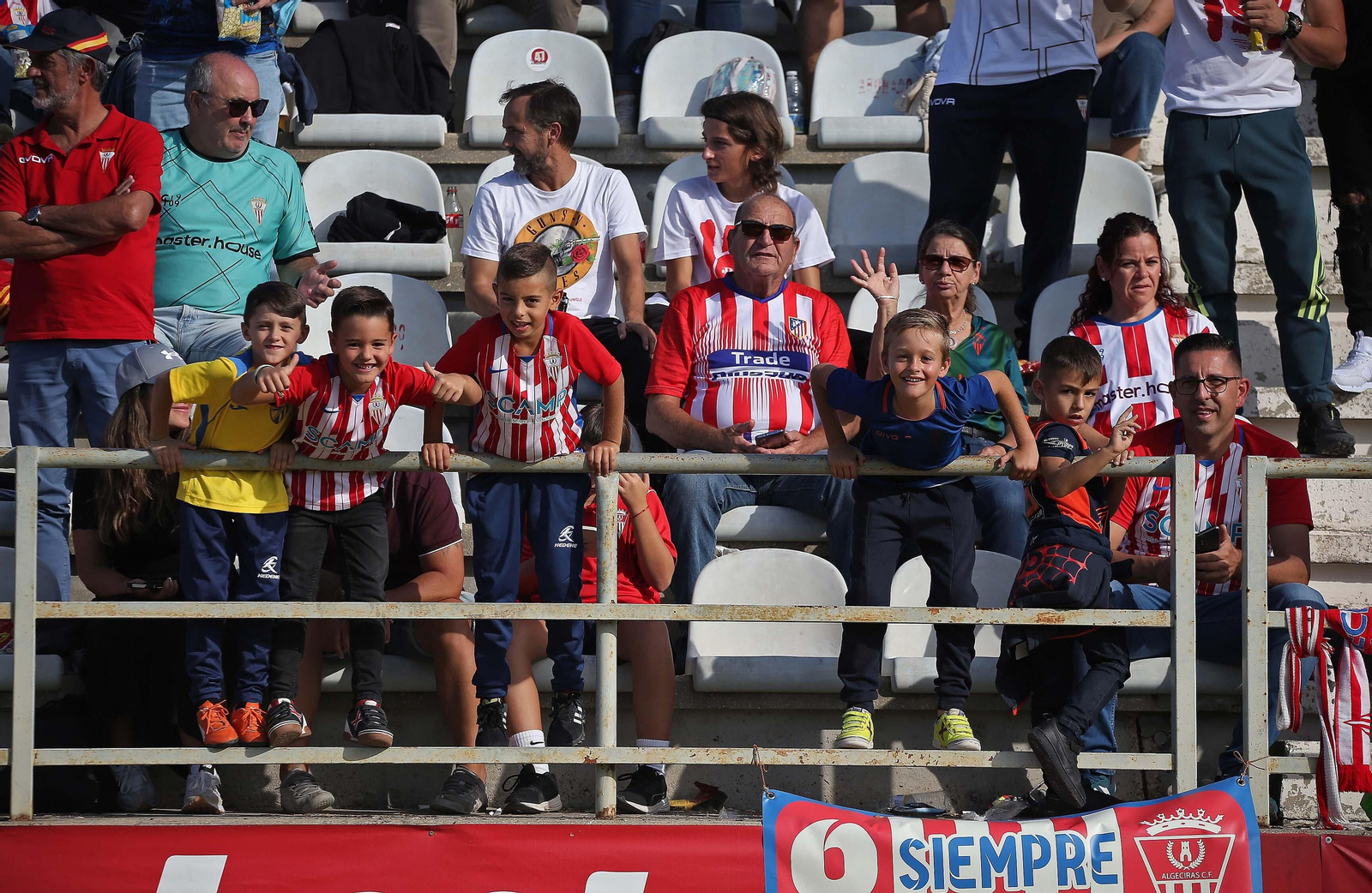 Búscate durante el Algeciras - Ceuta en el Nuevo Mirador