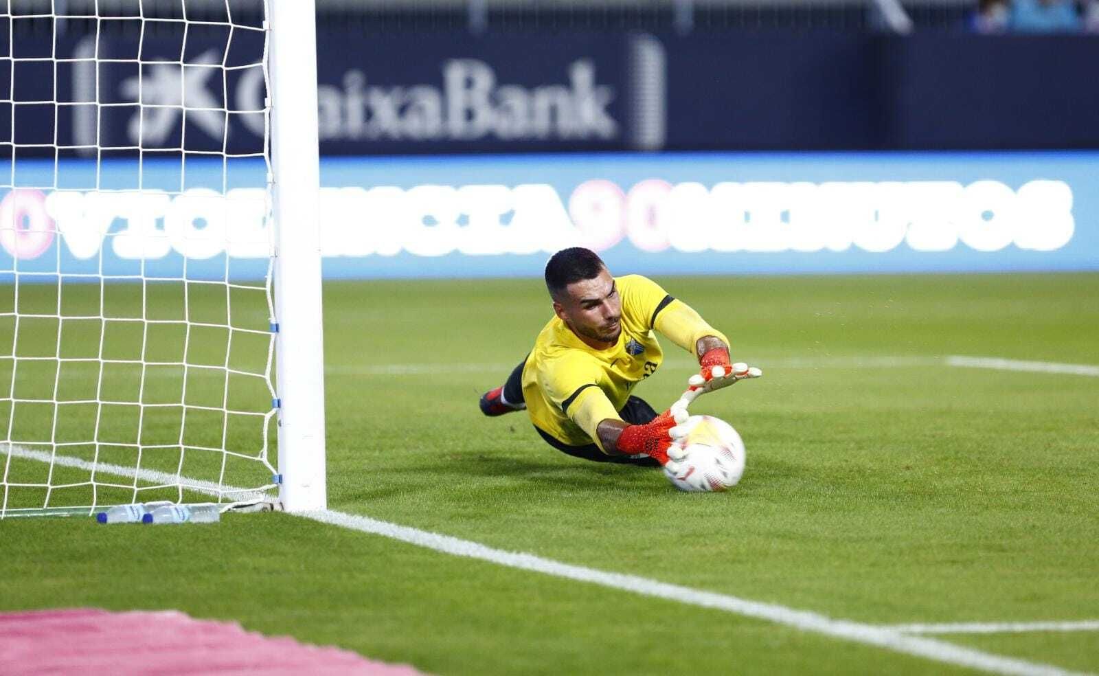 Galería: Calentamiento del Málaga CF - Zaragoza