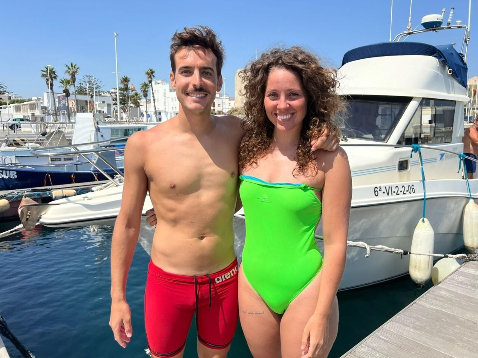 Álvaro Ruiz y Carmen Bueno, este viernes en Tarifa.