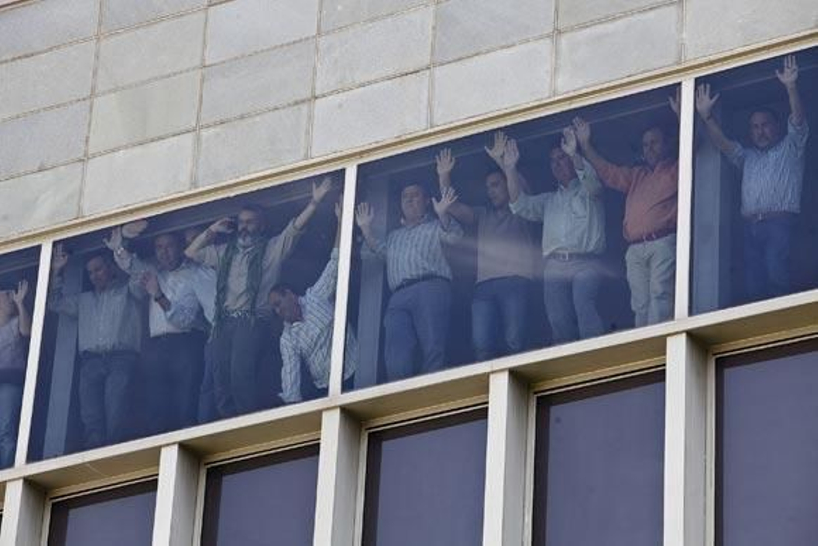 Ediles de IU se encierran en busca de ayudas para sanear sus arcas