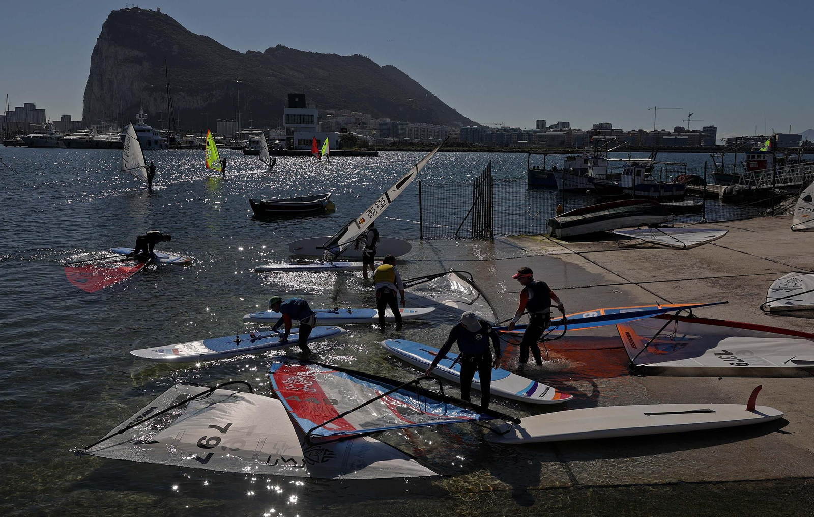 Fotos de la segunda jornada de la Copa de Andalucía de la clase windsurfer en La Línea