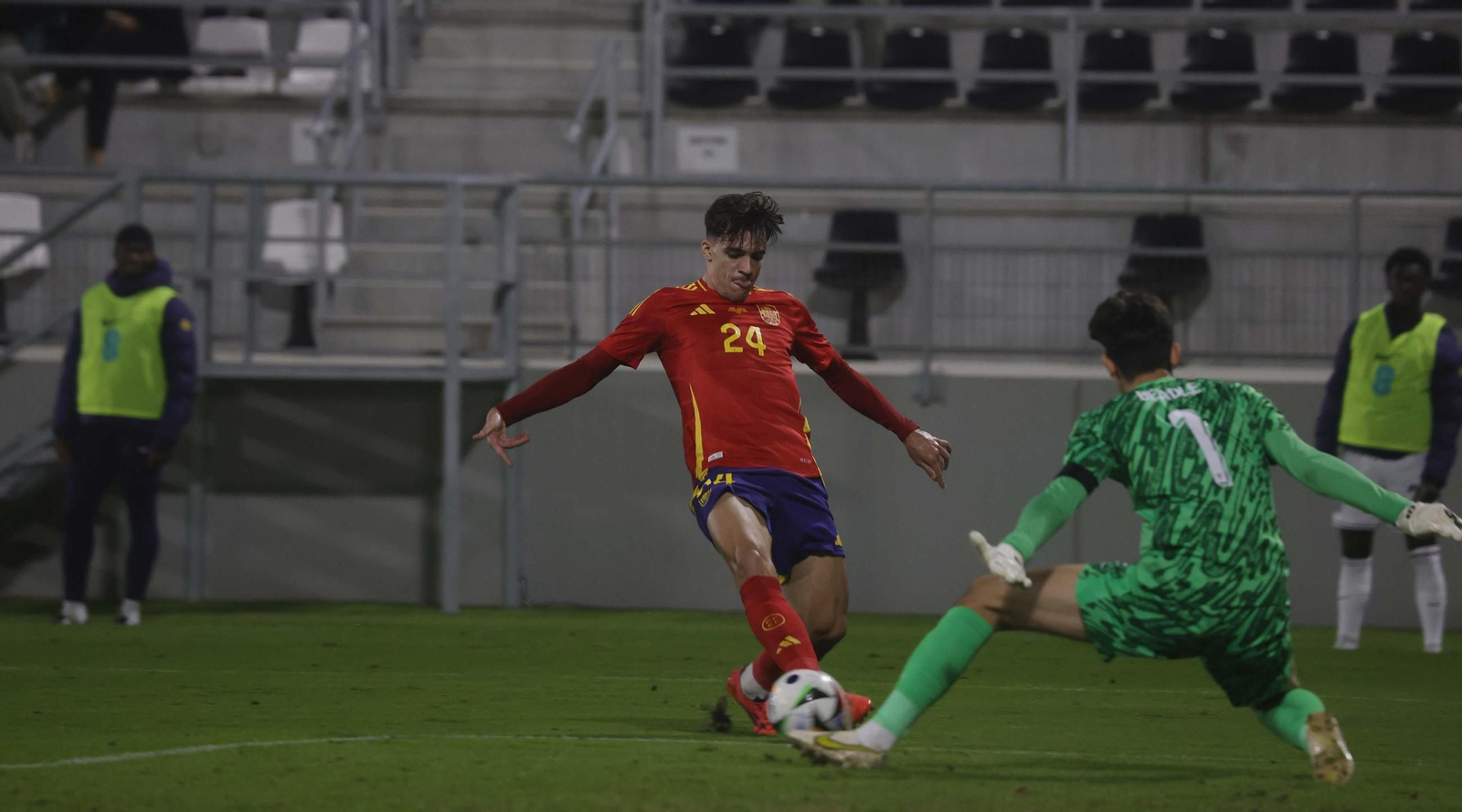 Las fotos del partido España-Inglaterra sub-21 de la inauguración del Ciudad de La Línea