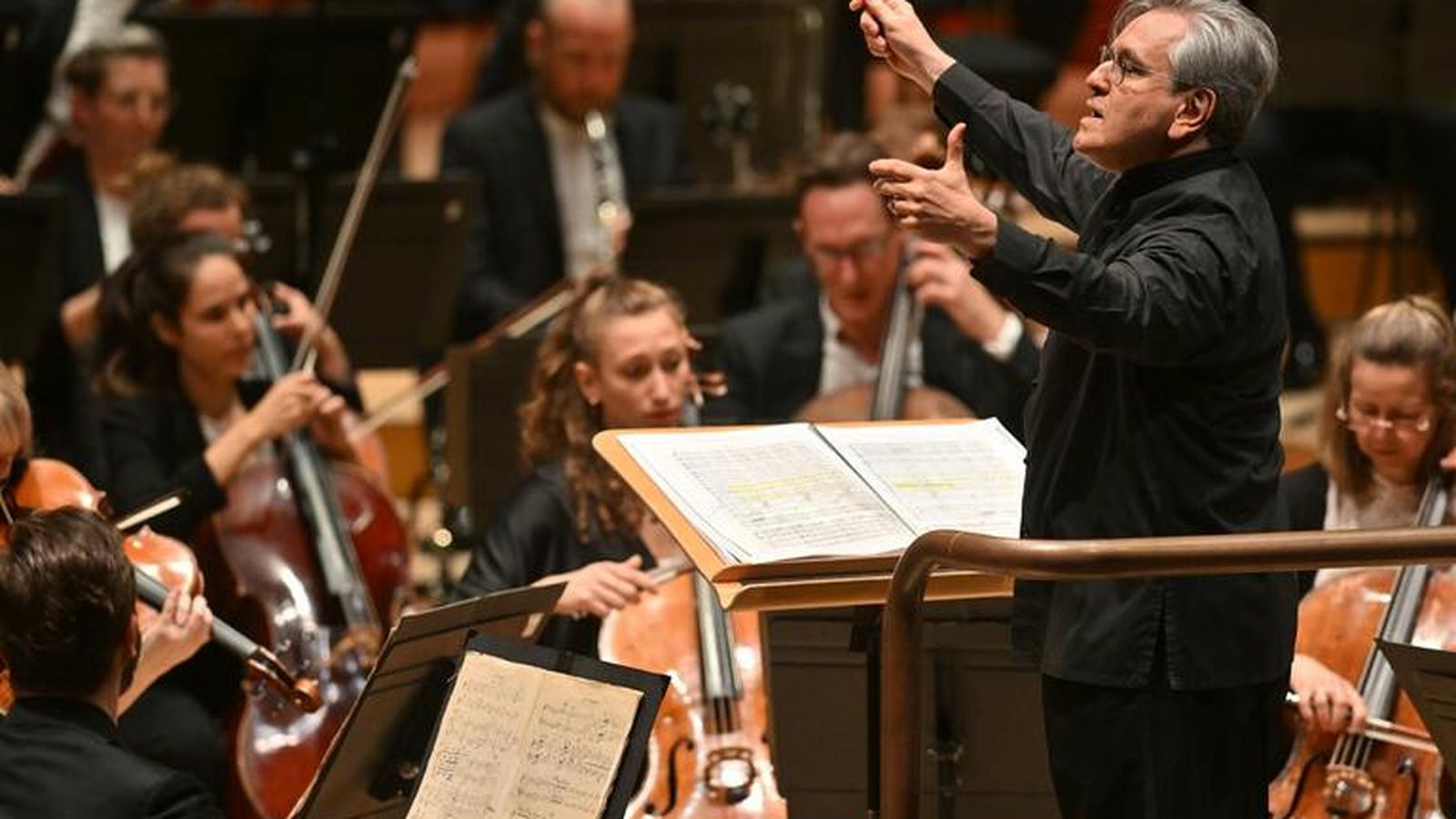 London Symphony Orchestra.