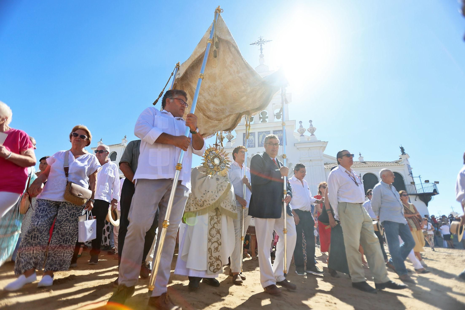 Rcío Chico 2024: Imágenes de la Procesión Eucarística