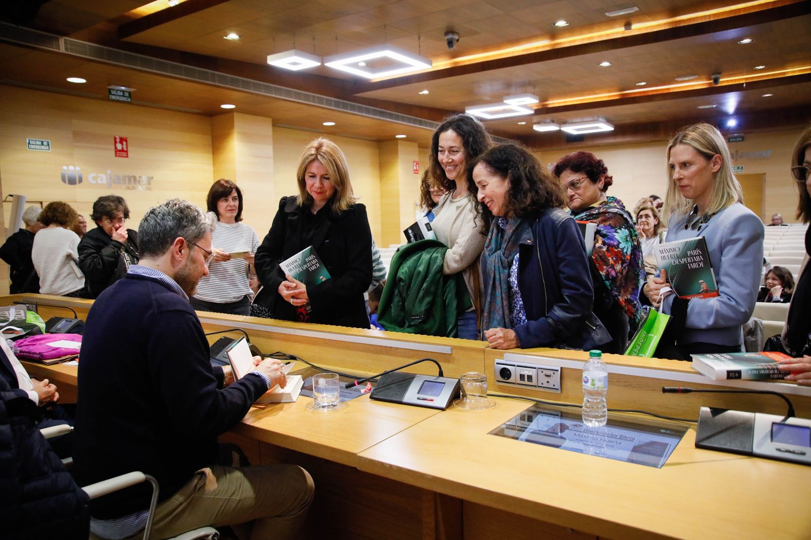 ¿Has estado en la presentación del libro de Máximo Huerta? Entra en la galería y buscate