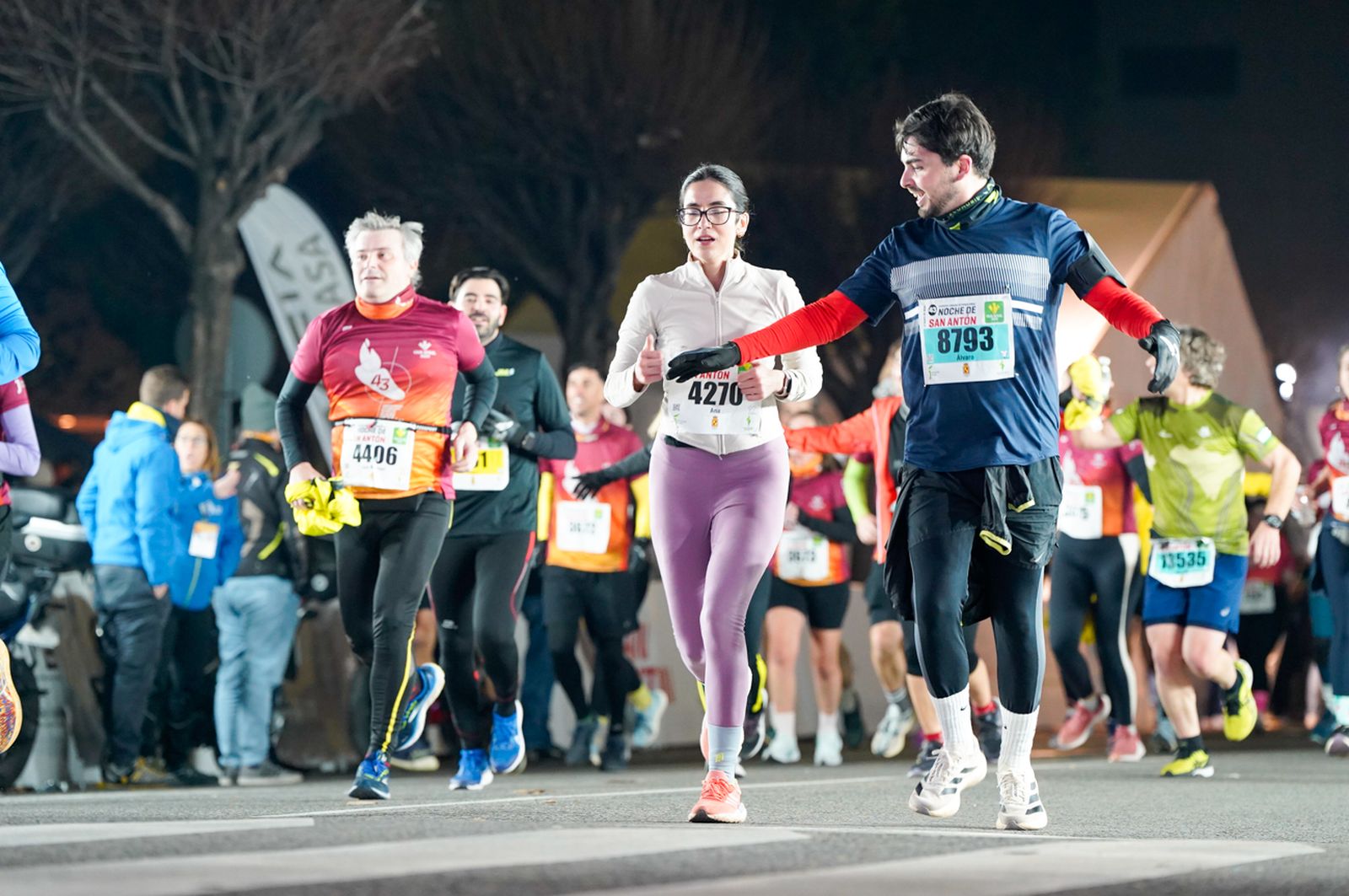 En imágenes: búscate en tu llegada a meta de la Carrera de San Antón 2026 (20)