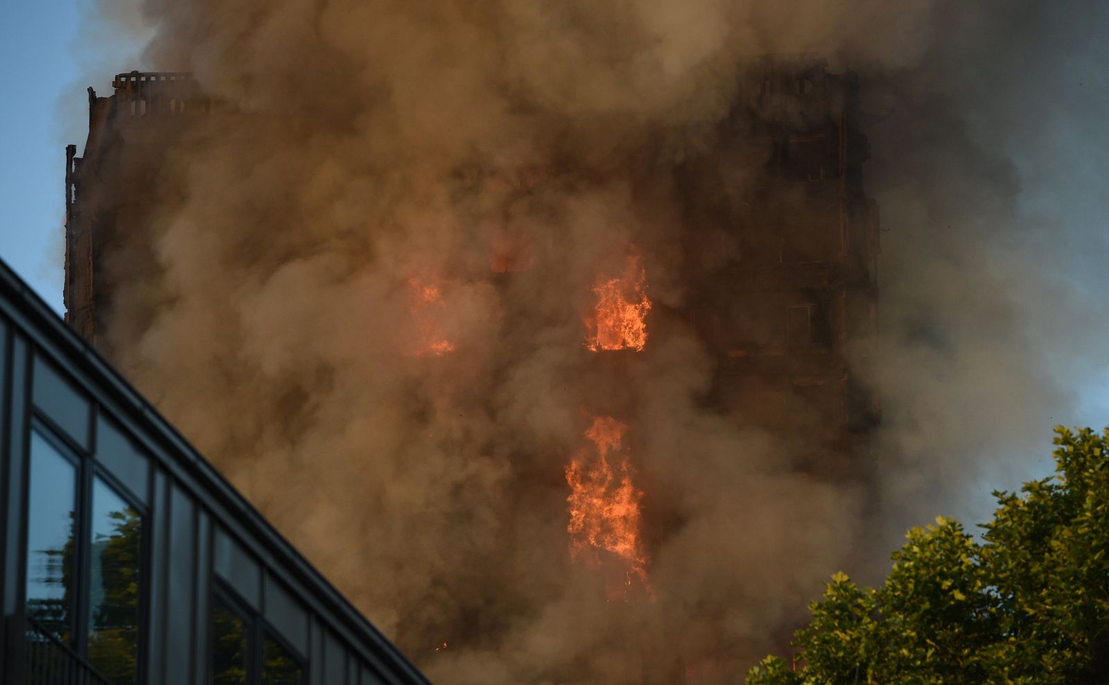 El espectacular incendio de Londres, en imágenes