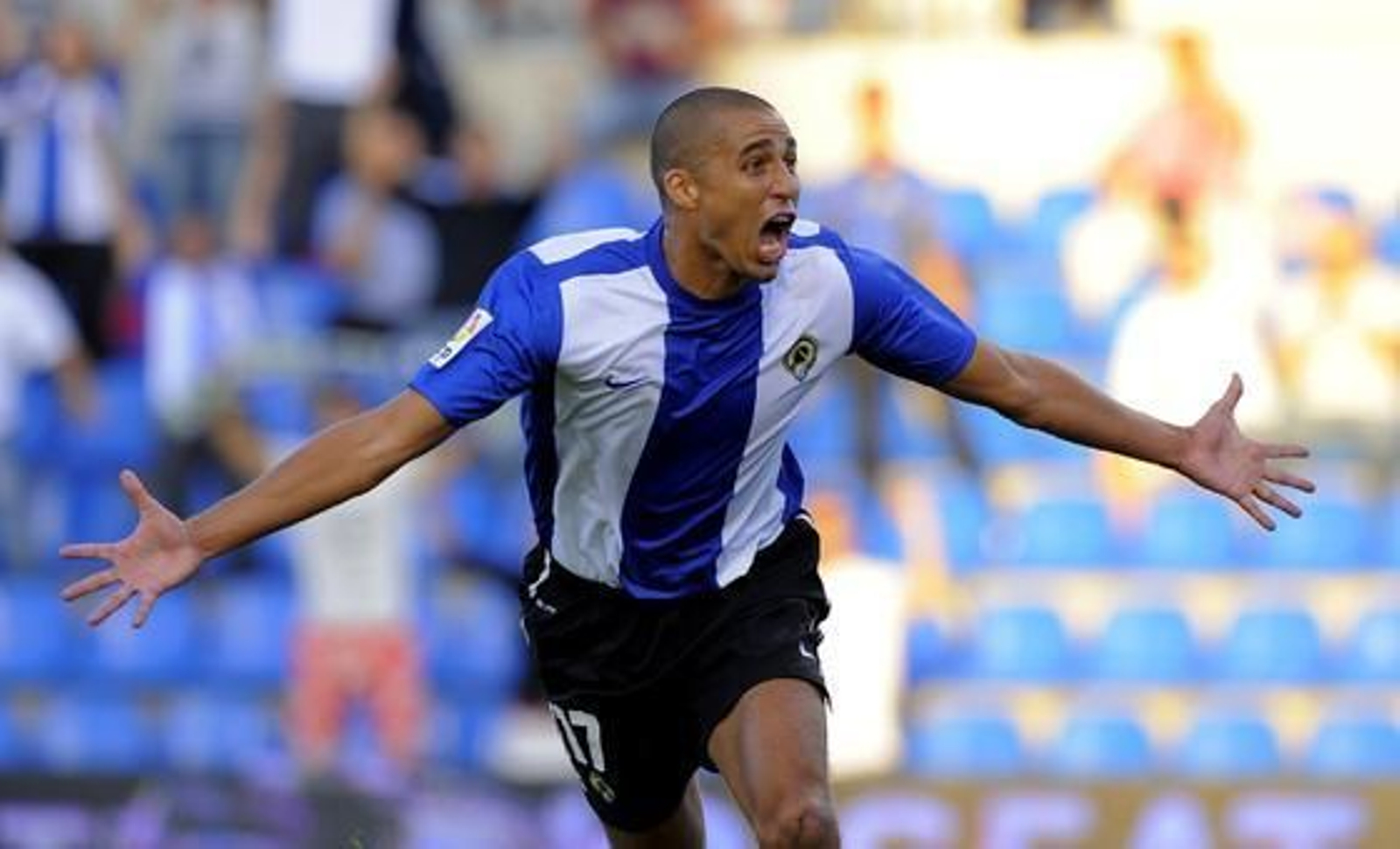 El Sevilla prolonga su mala racha al caer en Alicante ante el Hércules. / AFP