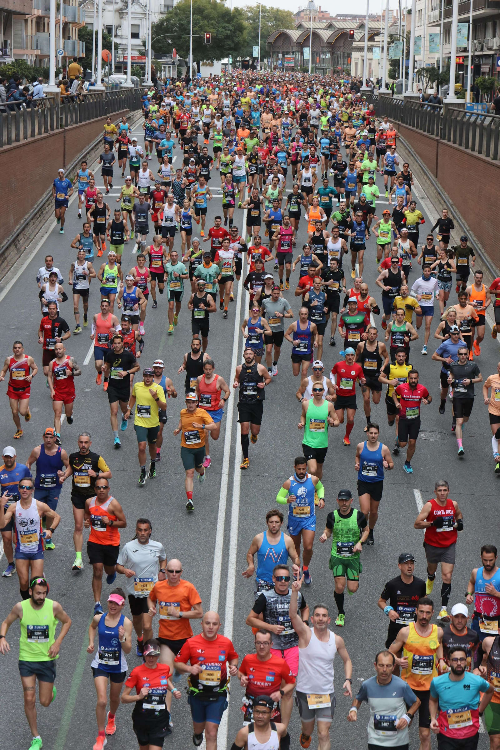 Búscate en la maratón de Sevilla 01