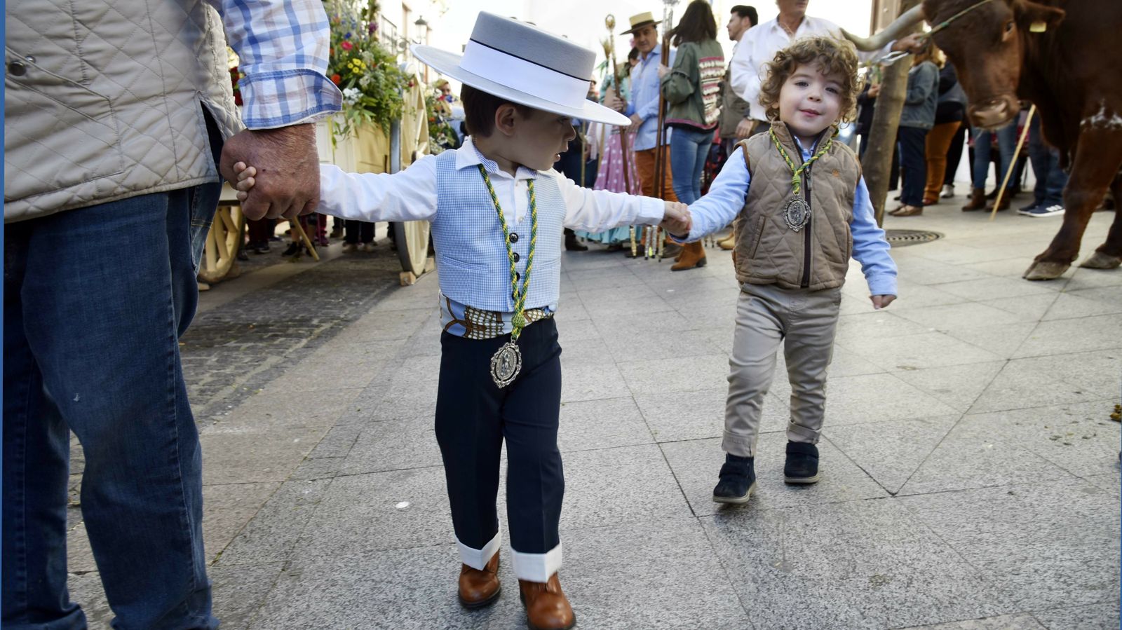 Salida de la Romería de Los Barrios en imágenes