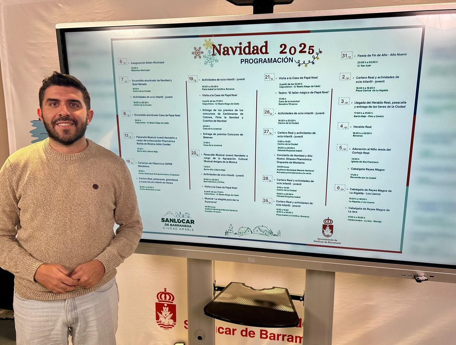El delegado, Narciso Vital, presenta la programación de Navidad 2025 en Sanlúcar.