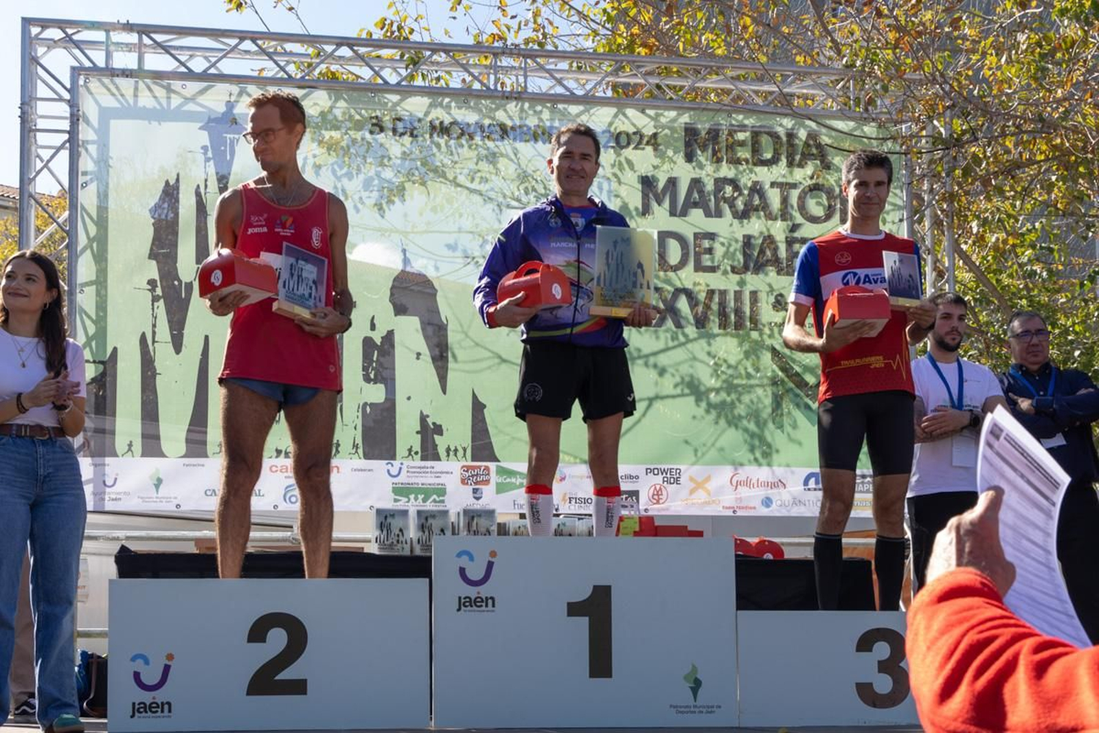 Éxito participativo en la XXVIII Media Maratón 'Ciudad de Jaén', en imágenes