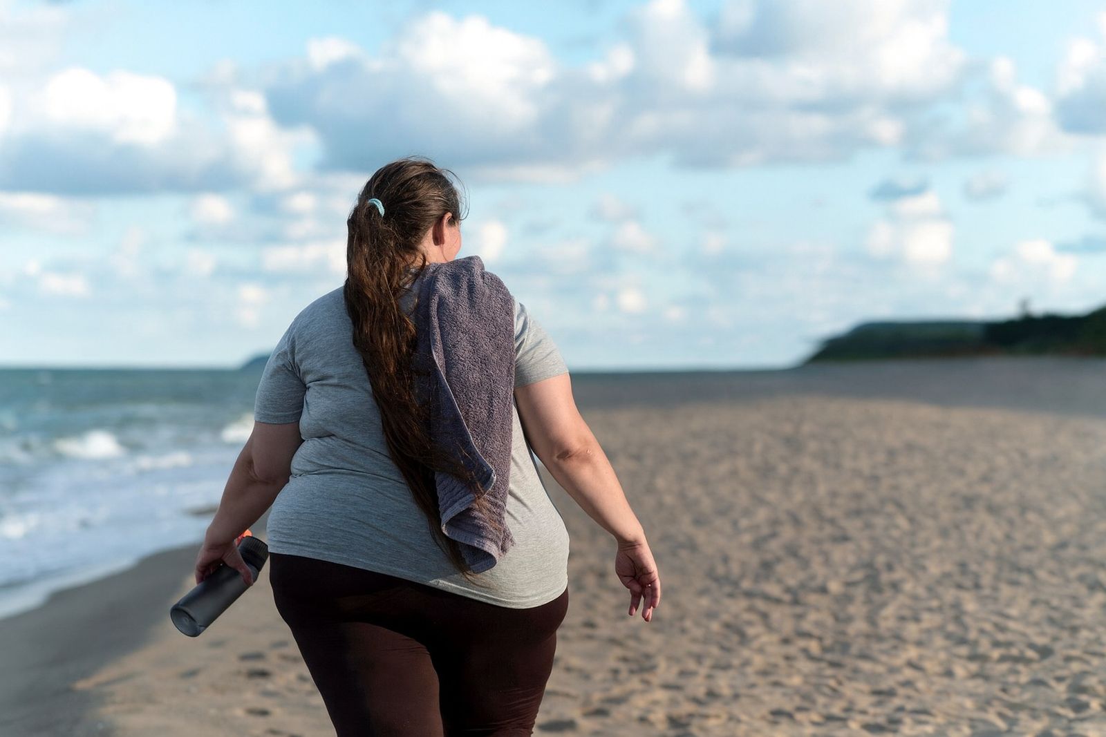 La obesidad empeora la artritis psoriásica al aumentar la inflamación y reducir la eficacia de los tratamientos.