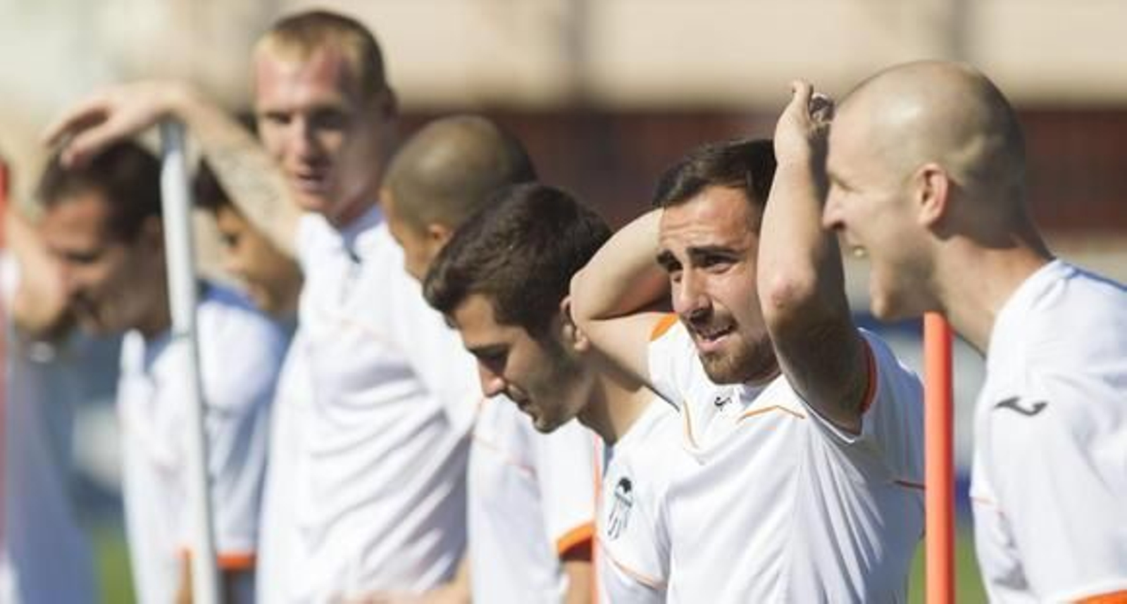 Pizzi convoca a toda la plantilla para Sevilla