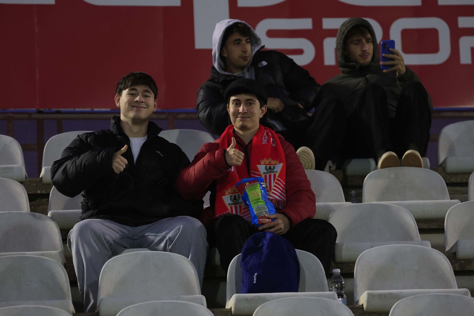 Búscate en el Nuevo Mirador durante el Algeciras - Juventud Torremolinos de Primera Federación