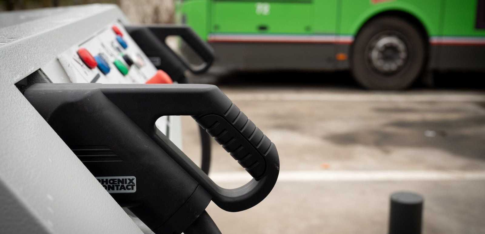 Cargador de bus eléctrico. Cargador de bus eléctrico.