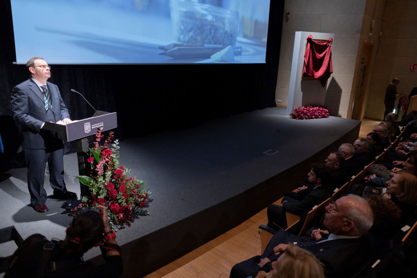 La presentación del cartel de la Semana Santa de San Fernando, en imágenes