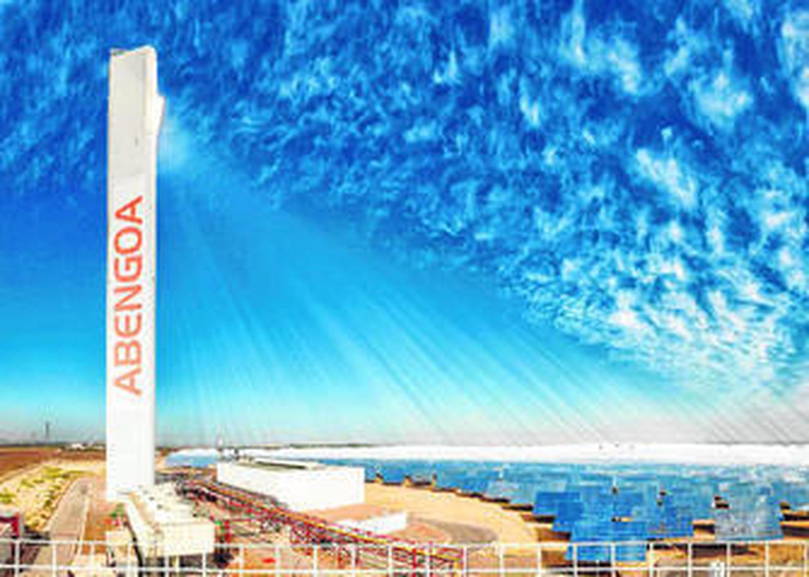 Planta solar de Abengoa en Sanlúcar la Mayor (Sevilla).