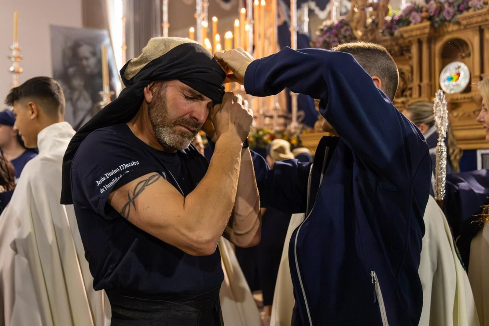 La temida lluvia impide el desarrollo normal de este Martes Santo