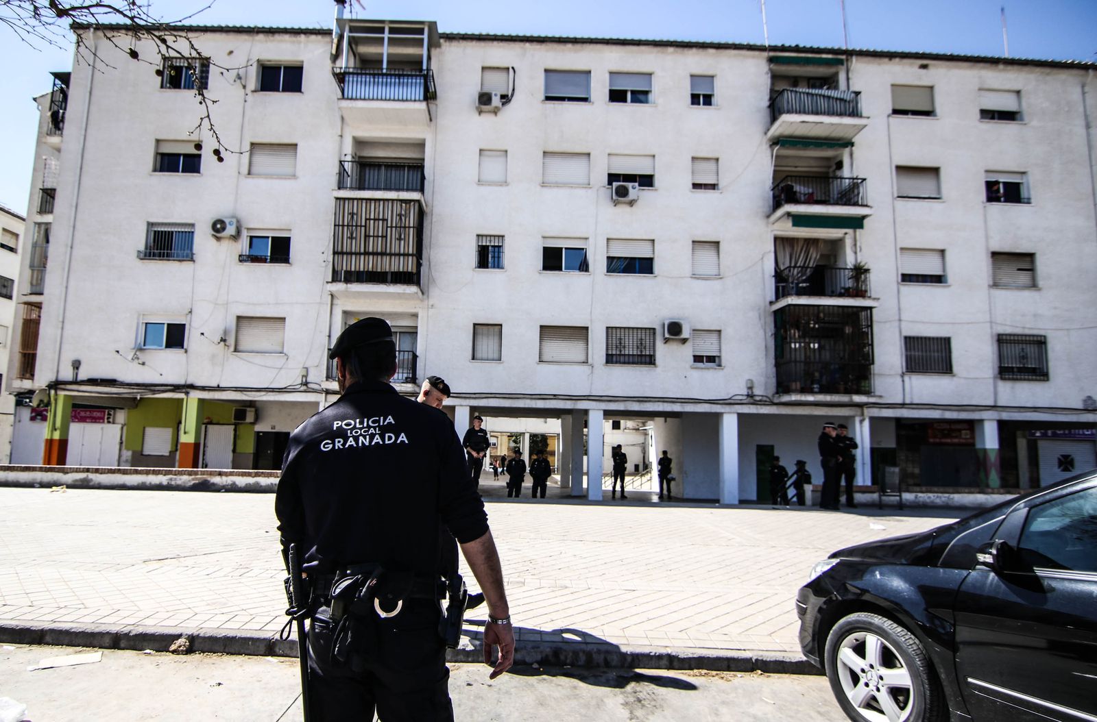 Otro fallecido y dos heridos graves en un tiroteo a plena luz del día