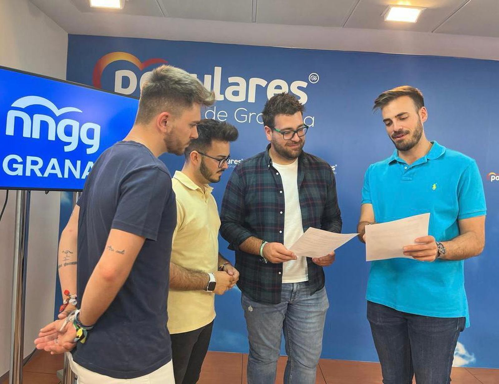 El PP destaca la apuesta de Juanma Moreno por el futuro de los jóvenes granadinos