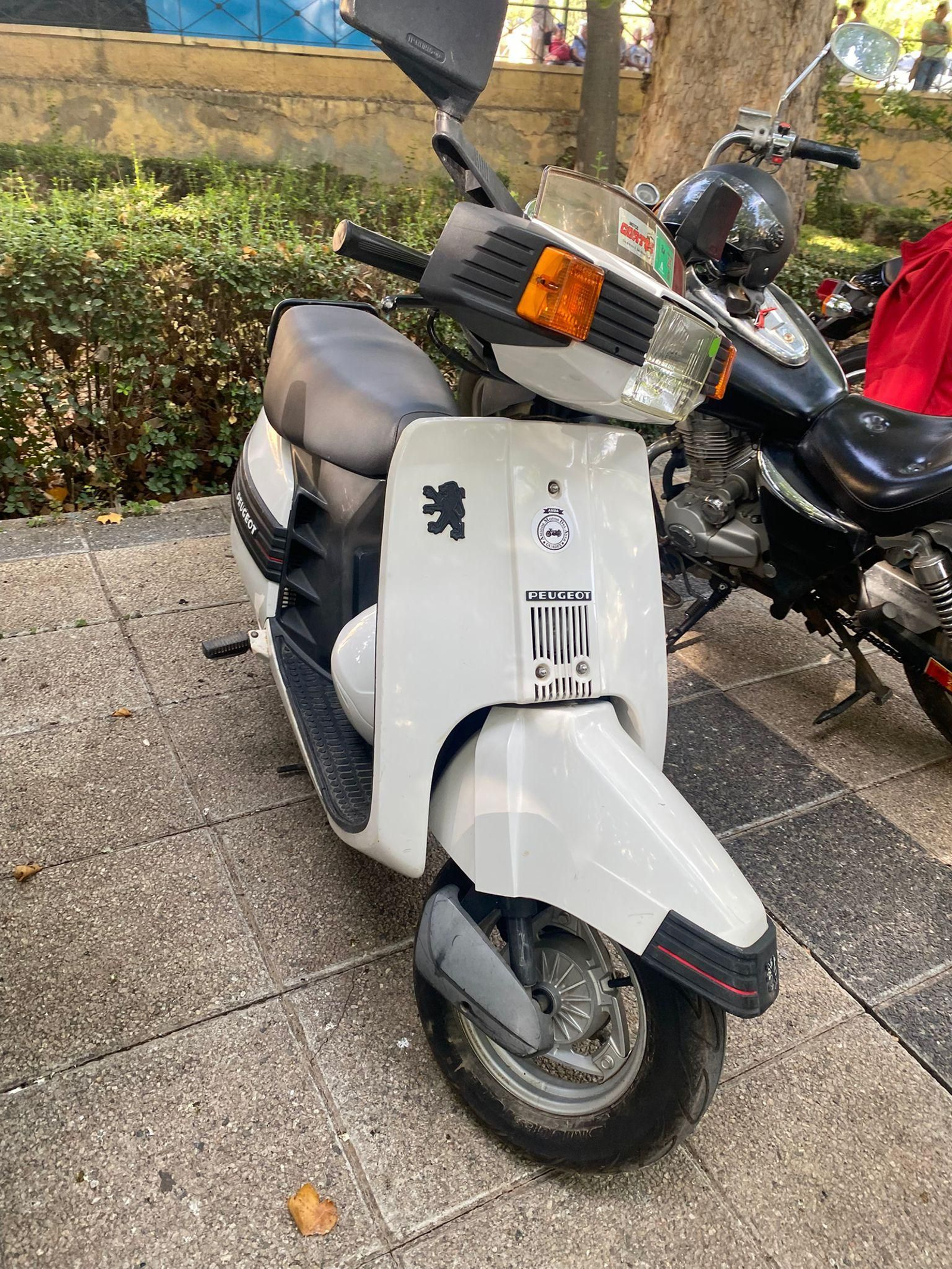 Las mejores imágenes de la XXVII Concentración de Motos de Época Ciudad de Guadix