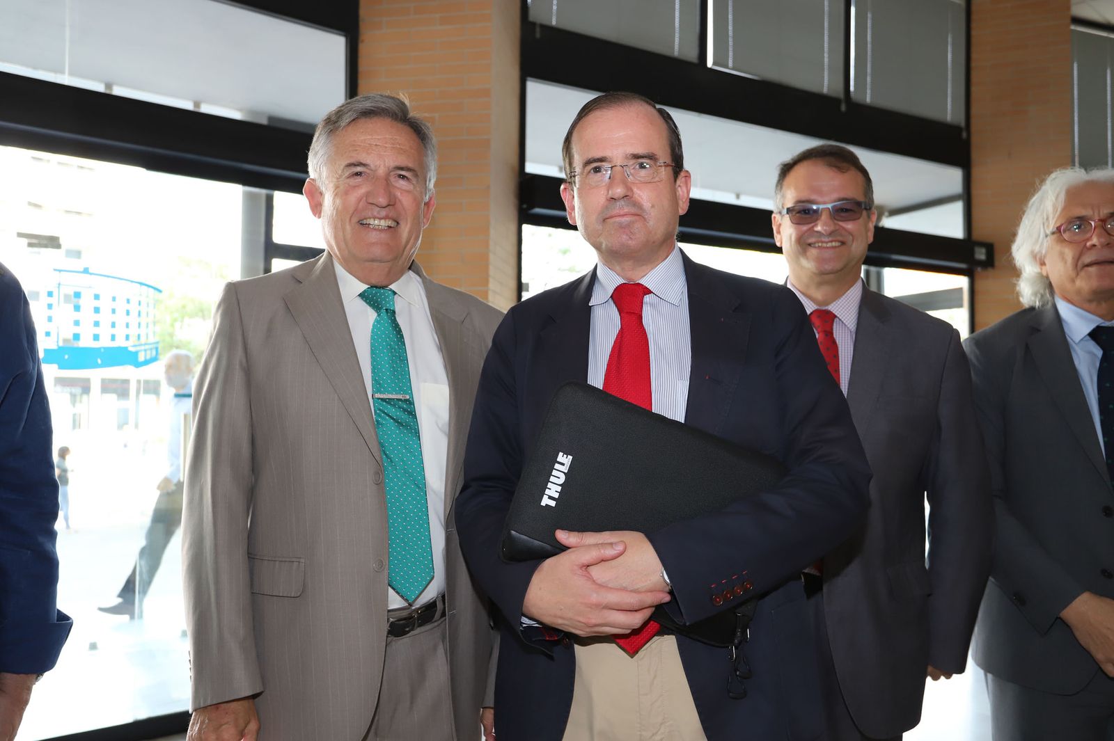 Antonio Martín y Alfonso Aguiló en la FOE.