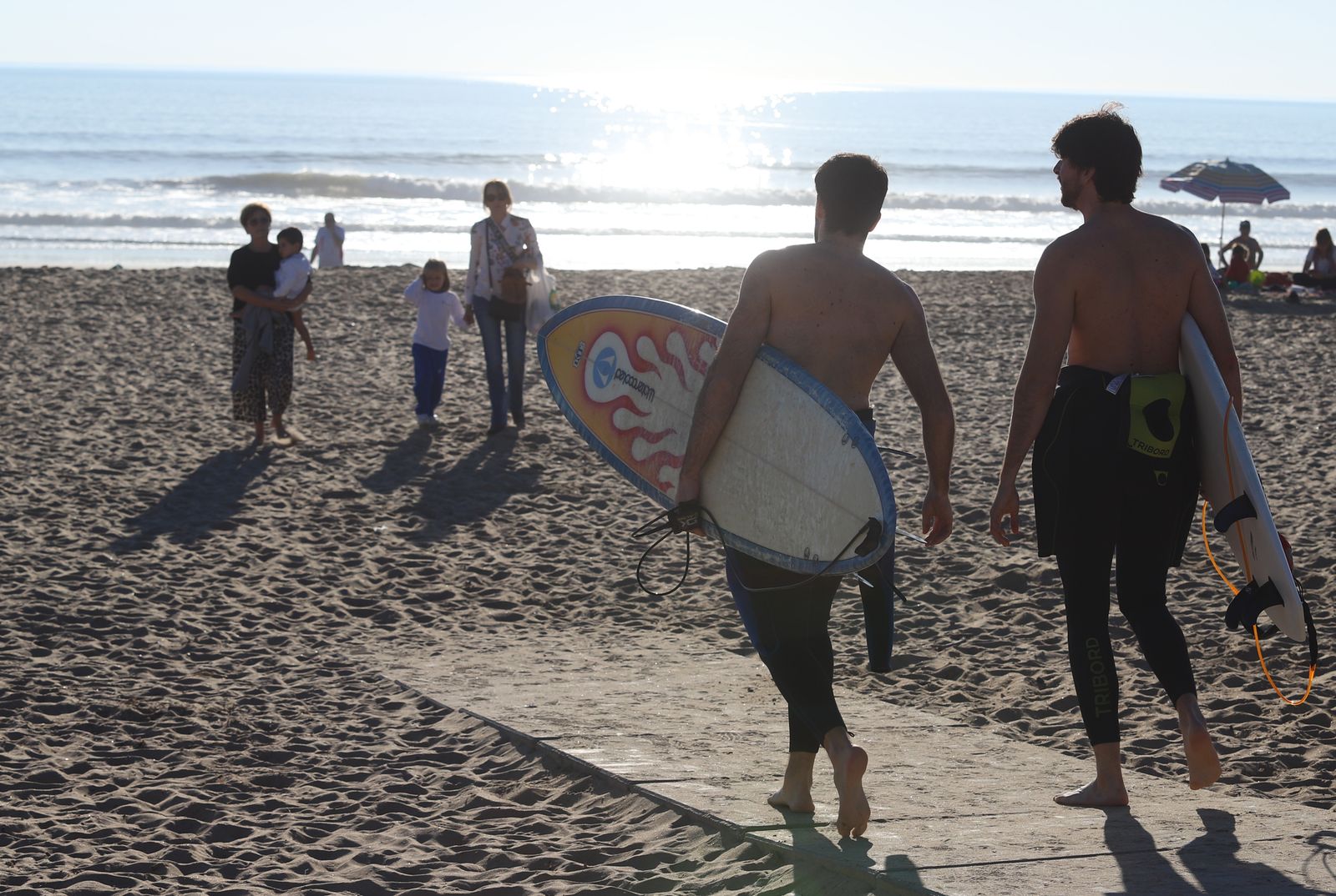 Imágenes que deja la jornada de altas temperaturas en Huelva