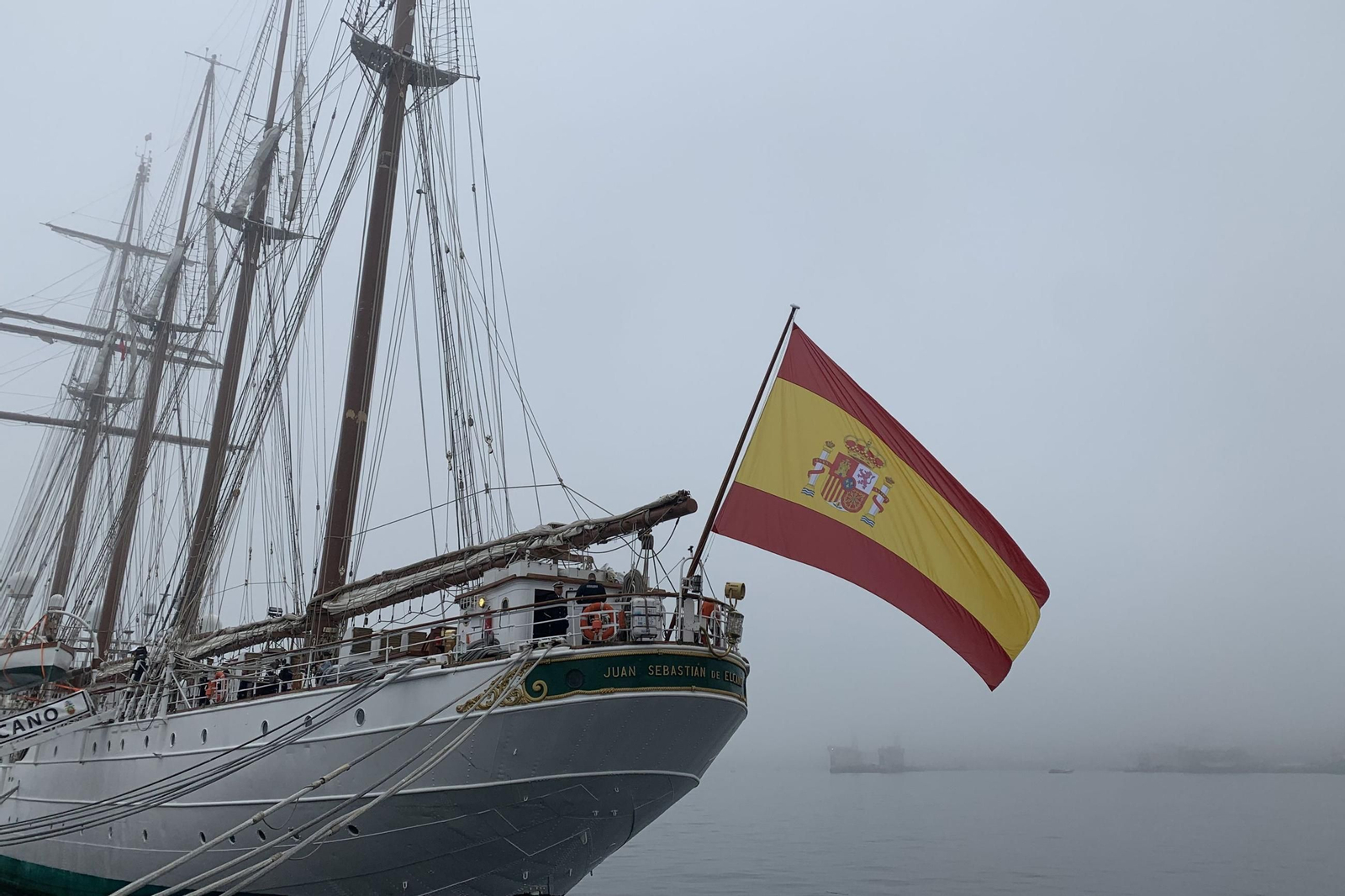 Las imágenes de la llegada del 'Elcano y la Princesa Leonor a Valparaíso