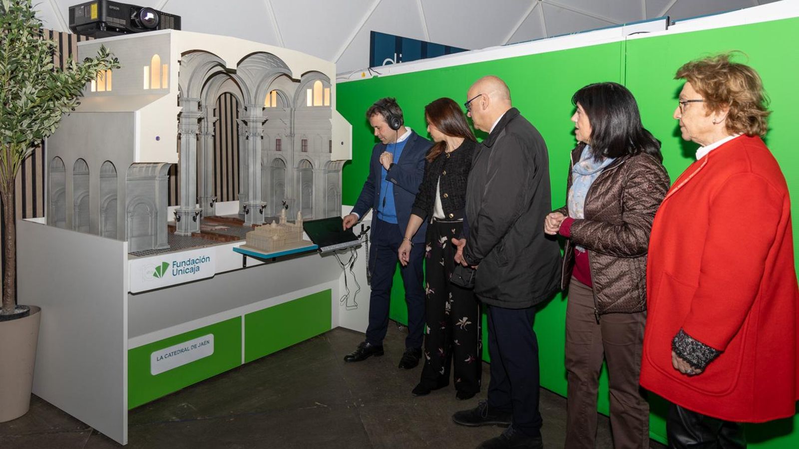 Inauguración en Jaén del Espacio Fundación Unicaja con motivo de la conmemoración del décimo aniversario de la entidad