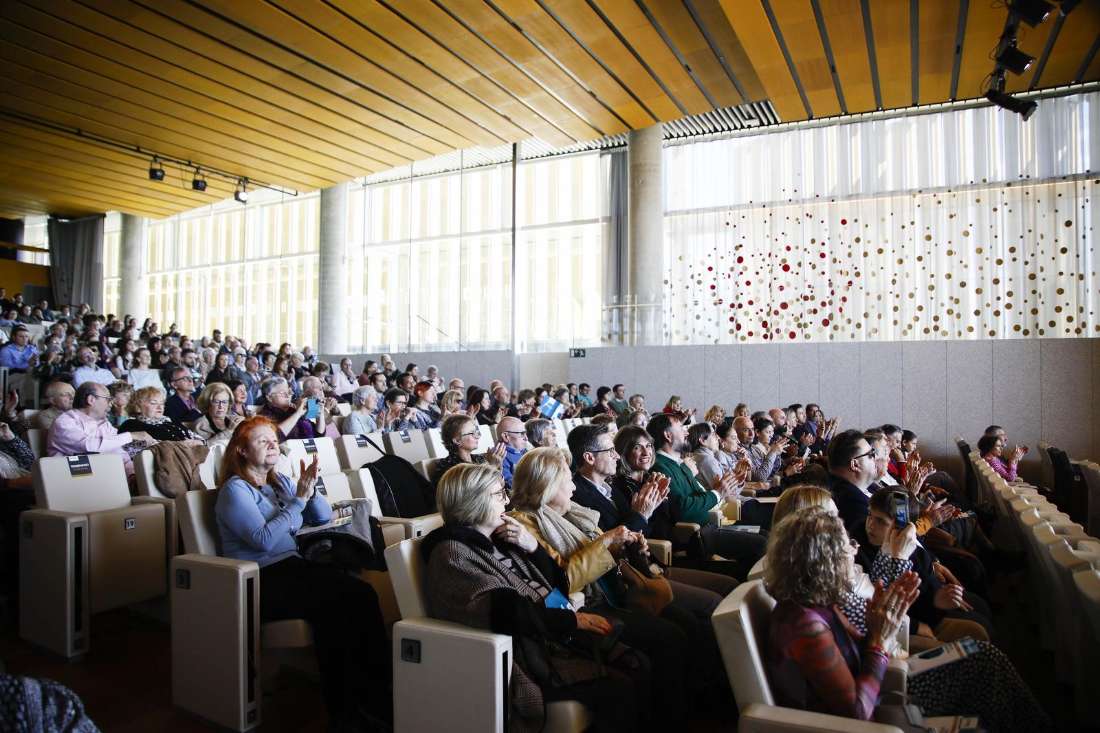 Imágenes del concierto de ópera y zarzuela de la OCAL en el auditorio de Cajamar en el PITA