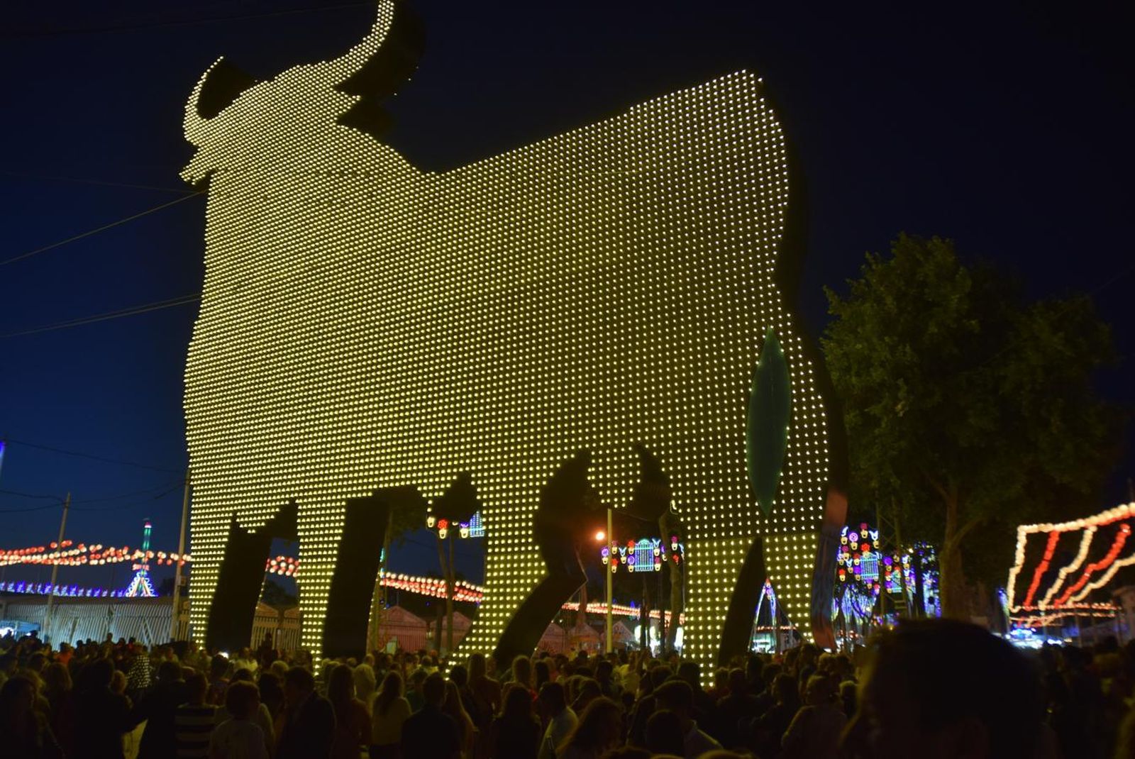 El emblemático toro será un año más la portada de Las Banderas
