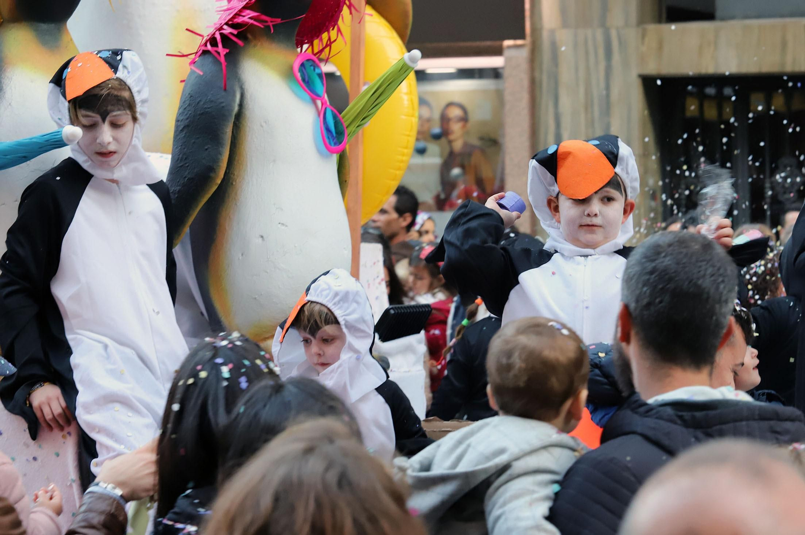 Imágenes de la cabalgata de los Reyes Magos de Huelva