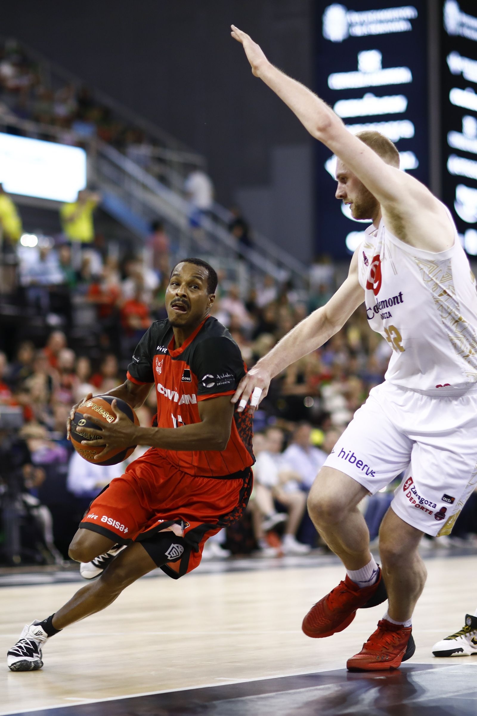 El Covirán Granada - Casademont Zaragoza, en imágenes