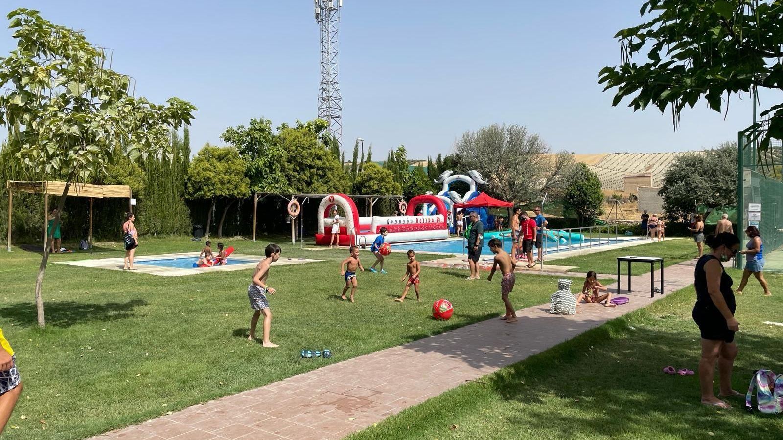 Piscina para el verano de Gobernador