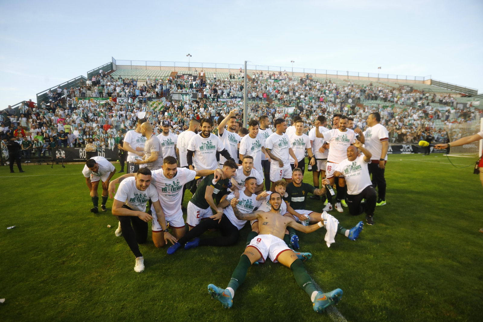 Las imágenes de la fiesta del ascenso del Córdoba CF en Mérida