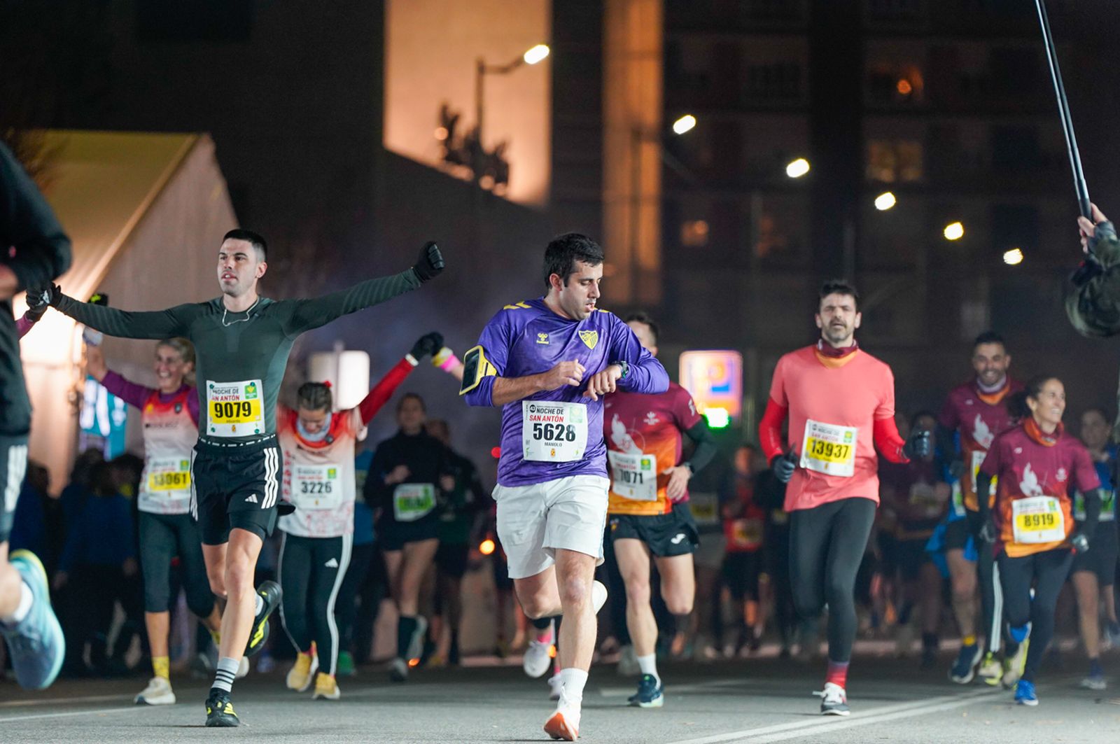 En imágenes: búscate en tu llegada a meta de la Carrera de San Antón 2026 (12)