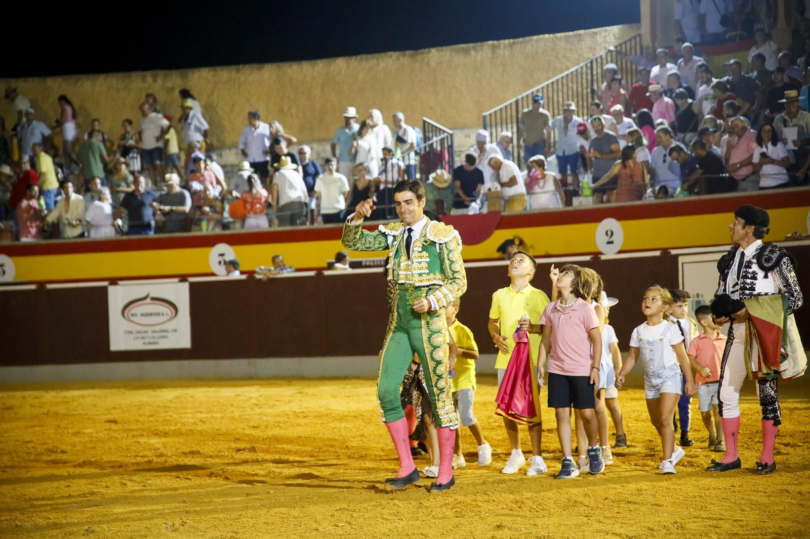 Corrida de toros Berja con un toro indultado, en imágenes