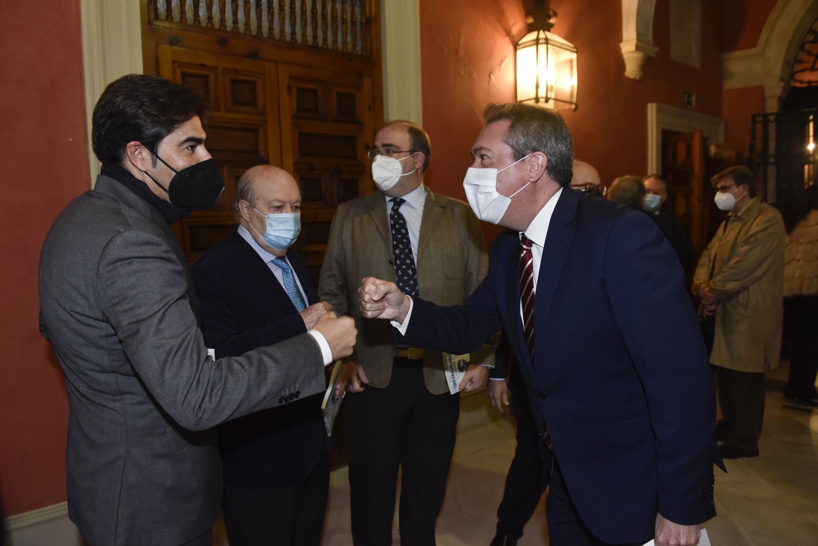 La presentación del libro de Carlos Navarro, sobre Luis Carlos Peris en imágenes
