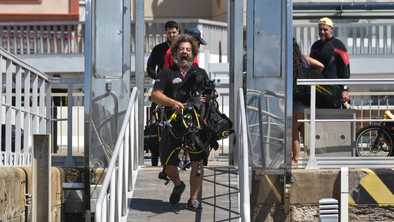 Fotos de la salida para la inmersión colectiva naconal de buceo en Tarifa