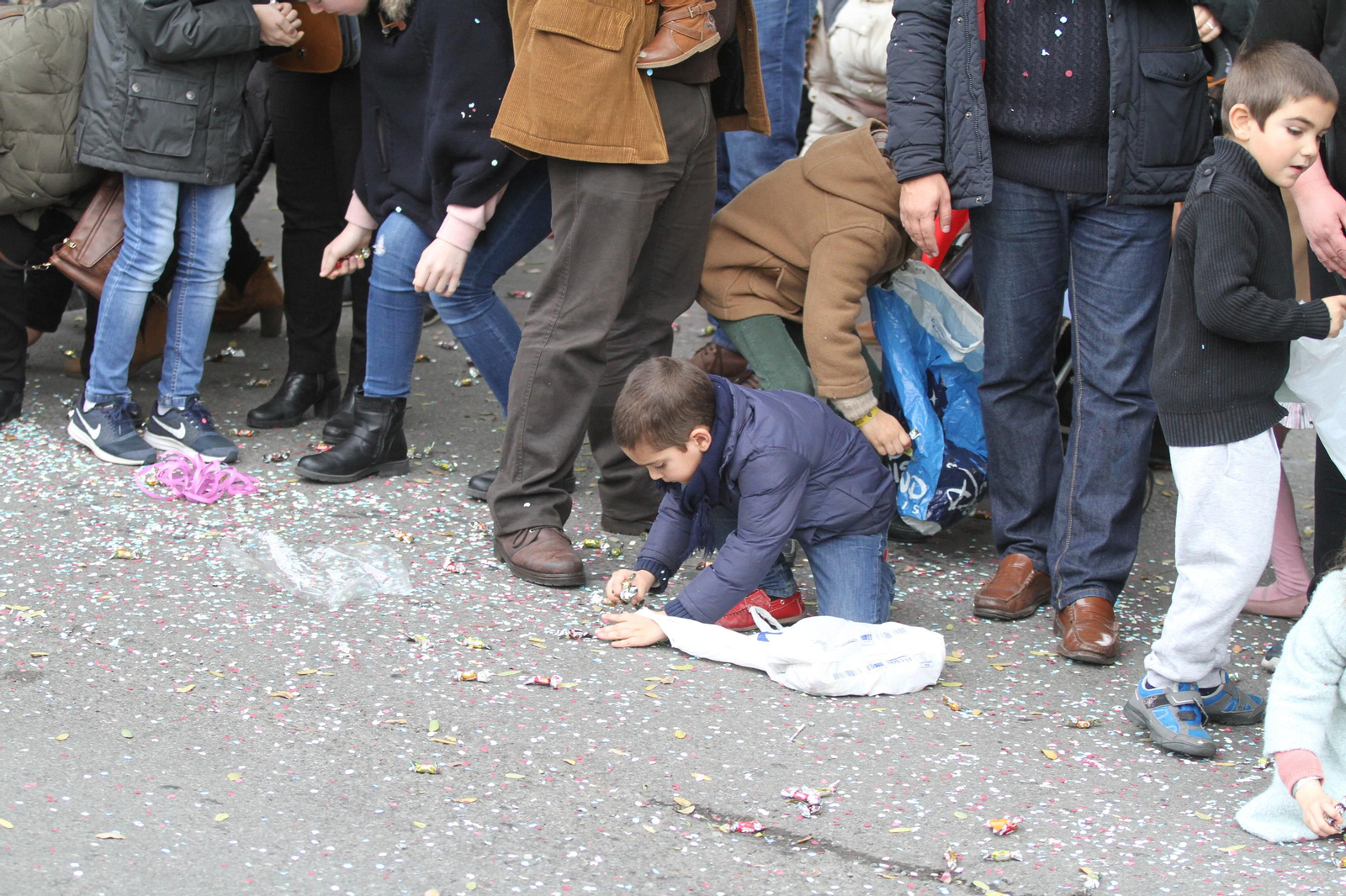 Cabalgata de los Reyes Magos 2018: Melchor, Gaspar y Baltazar adelantan su salida para llenar de ilusión las calles de Huelva