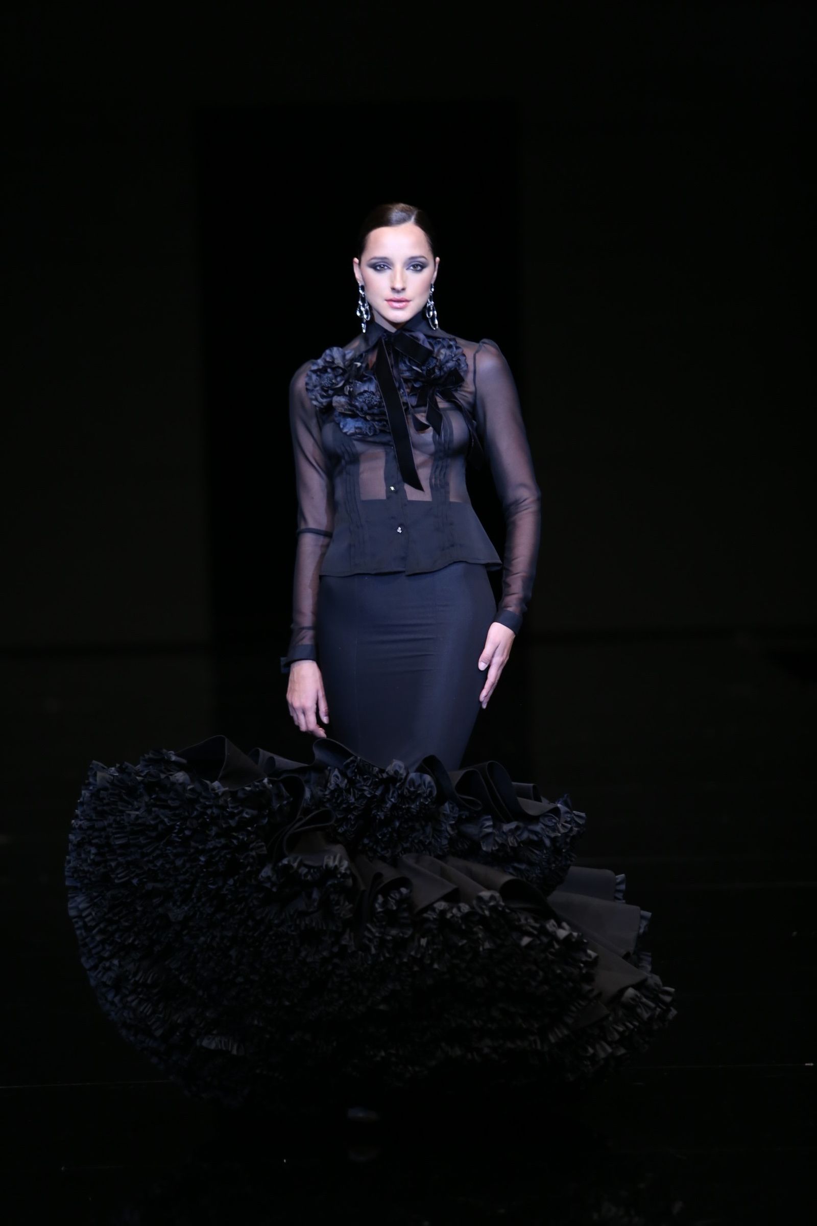 El traje de flamenca negro de 2019, sinónimo de elegancia