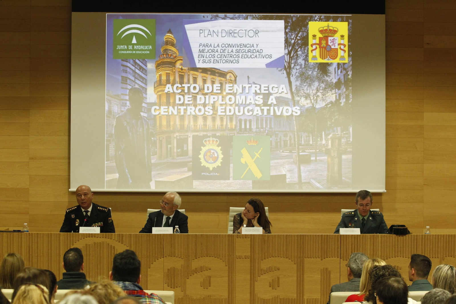 Fotogalería entrega diplomas Plan Director