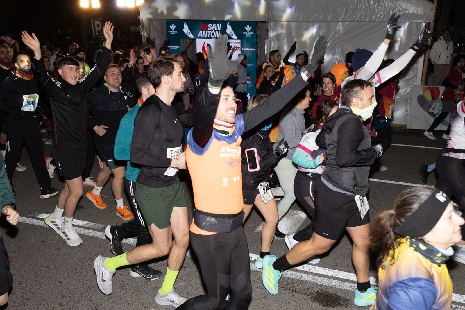 Encuéntrate en la salida de la Carrera de San Antón 2026, en imágenes (2)