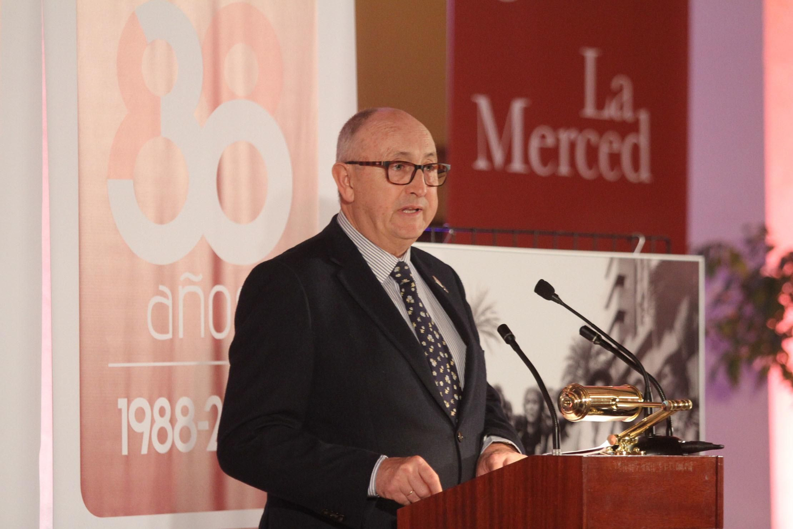 Imágenes de la entrega de premios de la asociación de antiguos alumnos 3 de Marzo en La Merced